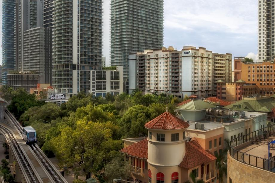 Apartments for Rent in Miami, FL Camden Brickell